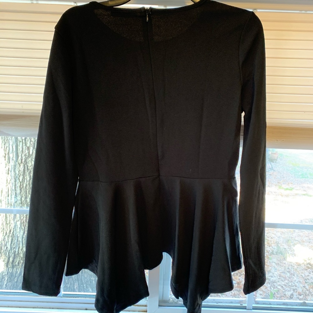 Shein Black Tee - Picture 3 of 4